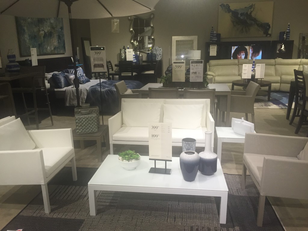 magasins d'ameublement aux USA